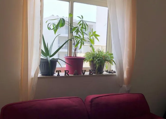 F51 With Private Bathroom Near The In Shared ホームステイ